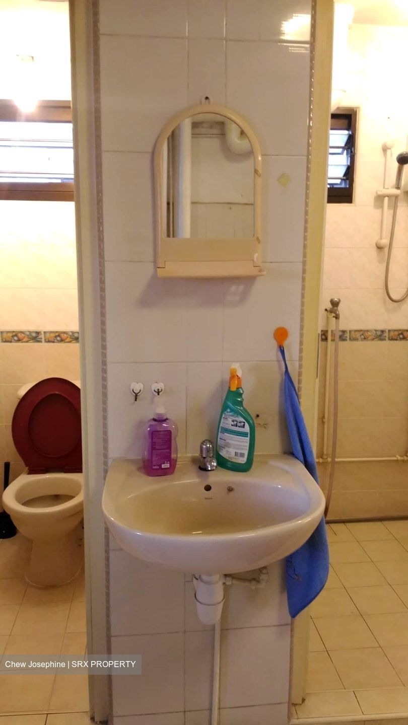 Blk 18 Bedok South Road (Bedok), HDB 3 Rooms #368725461